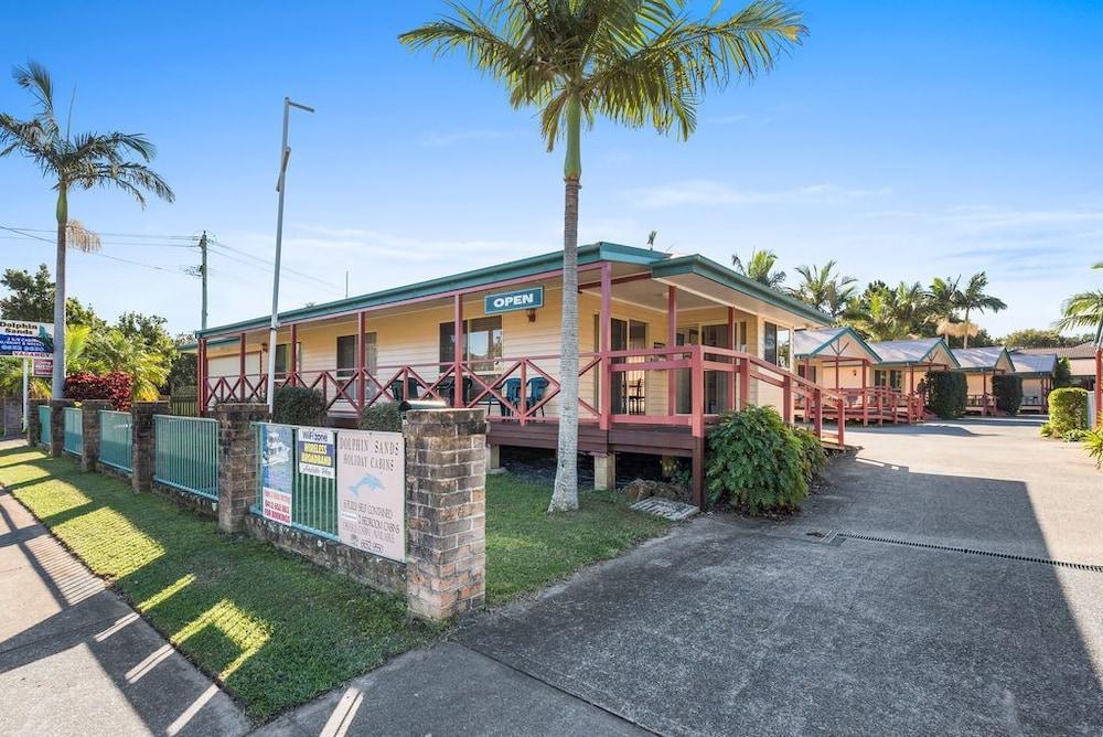 Dolphin Sands Holiday Cabins คอฟฟ์ฮาร์เบอร์ ภายนอก รูปภาพ