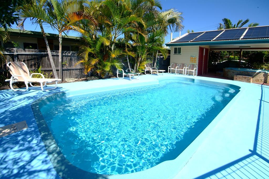 Dolphin Sands Holiday Cabins คอฟฟ์ฮาร์เบอร์ ภายนอก รูปภาพ
