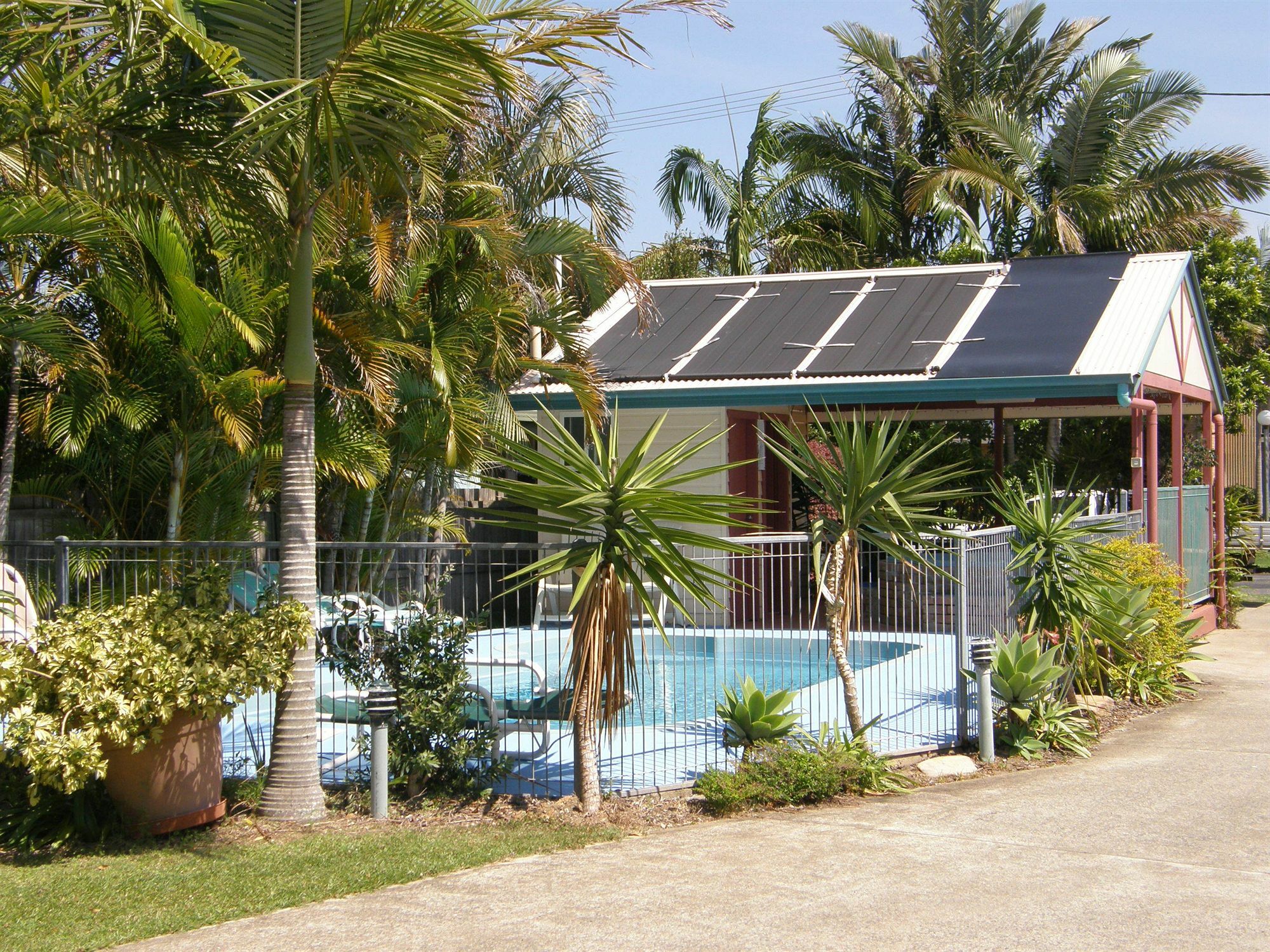 Dolphin Sands Holiday Cabins คอฟฟ์ฮาร์เบอร์ ภายนอก รูปภาพ